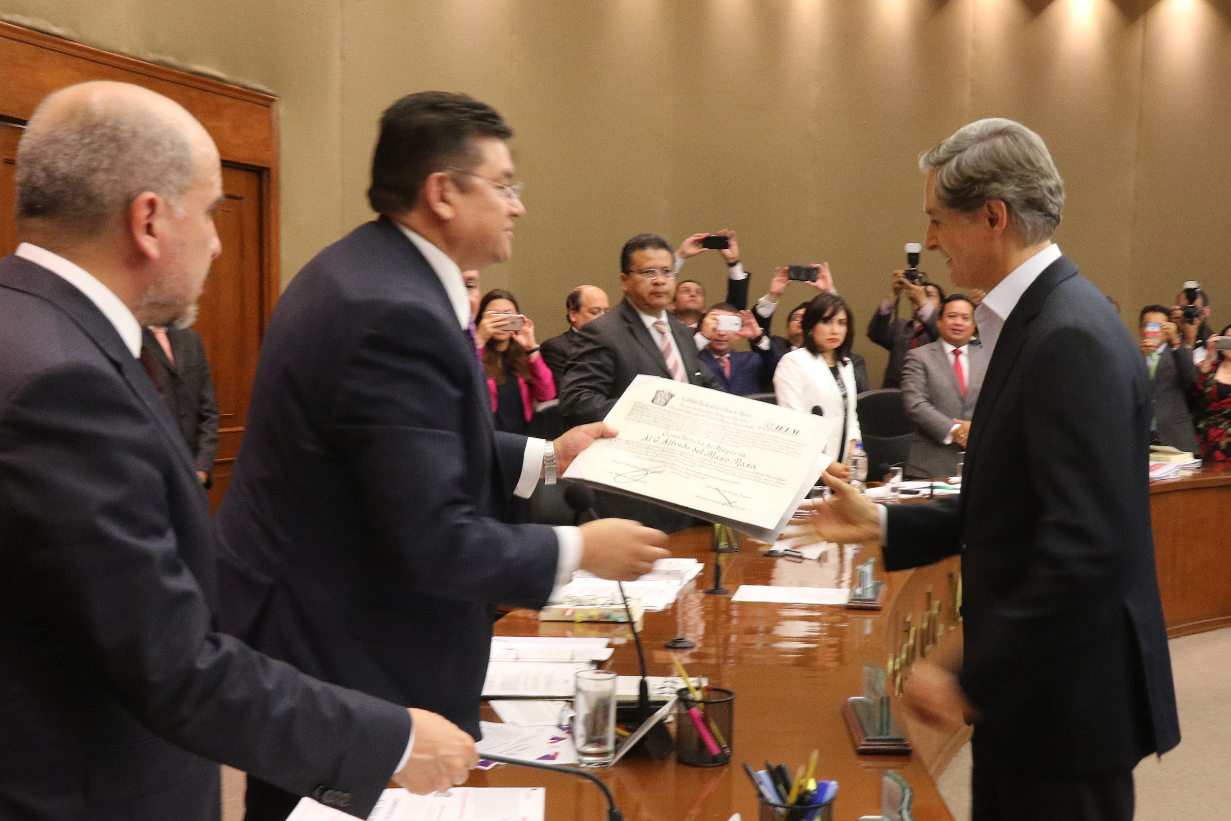 ALFREDO DEL MAZO MAZA, DECLARADO GOBERNADOR ELECTO POR EL INSTITUTO ELECTORAL DEL ESTADO DE MÉXICO