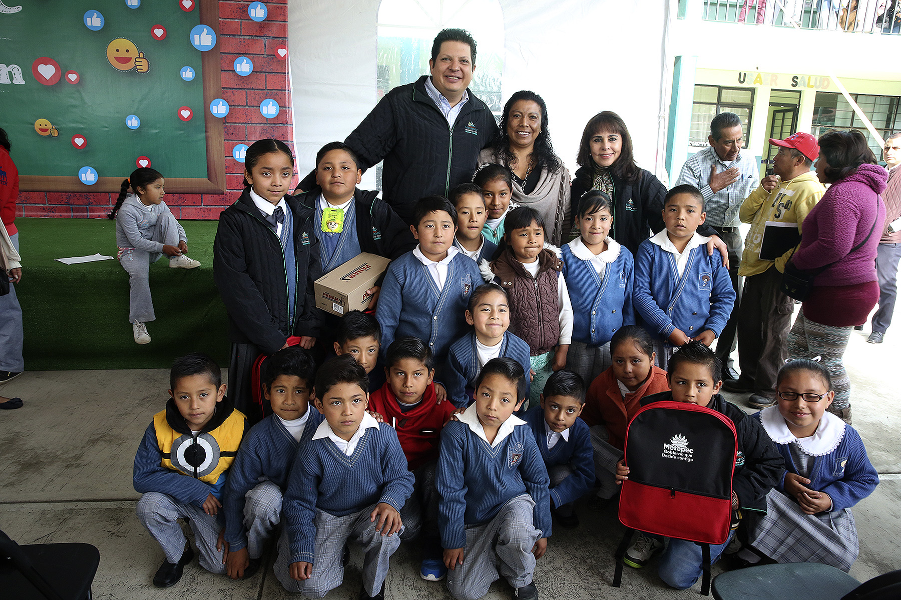 ANUNCIA DAVID LÓPEZ CONSTRUCCIÓN DE 21 TECHUMBRES   PARA ESCUELAS DE METEPEC