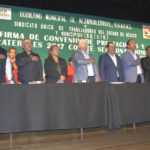 El Secretario General del SUTEYM, Herminio Cahue Calderón, firmó con el alcalde de Nezahualcóyotl  el aumento salarial y prestacioones de este año.