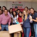 FERNANDA CASTILLO DE DEL MAZO CON VOLUNTARIOS