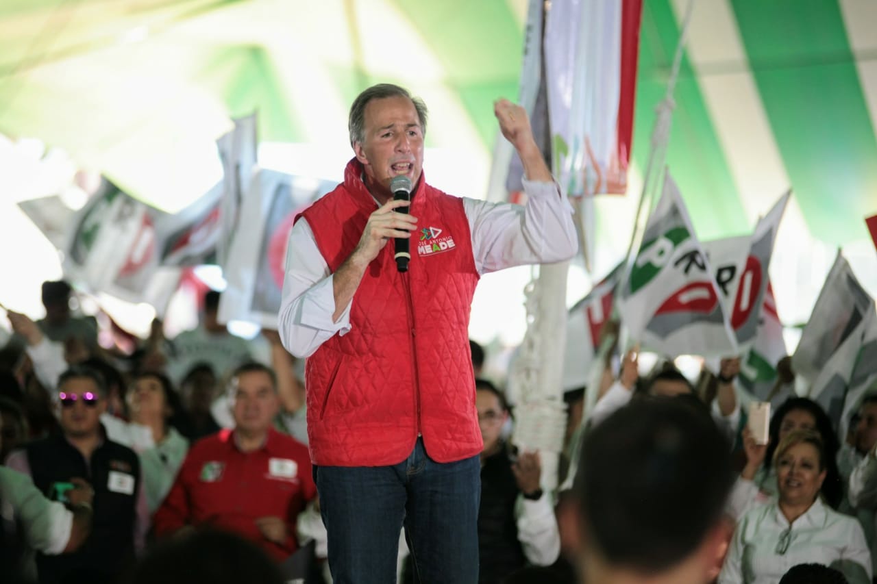 Anuncia Meade seguridad social para 3 millones de empleadas domésticas