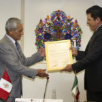 Metepec, México- Entrega del título de Amigo al alcalde peruano