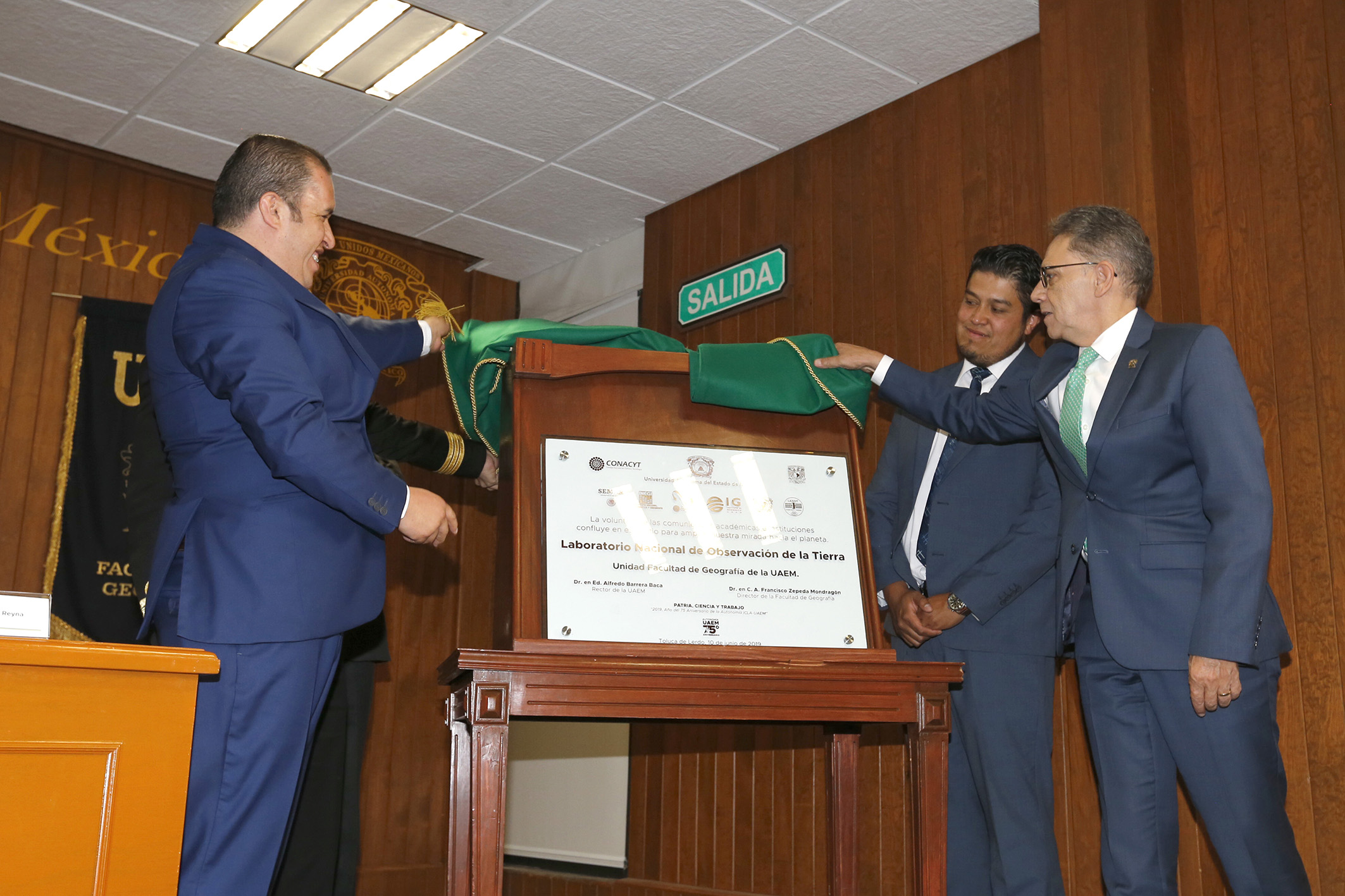 Alfredo Barrera inauguró Laboratorio Nacionalde Observación de la Tierra en la UAEM
