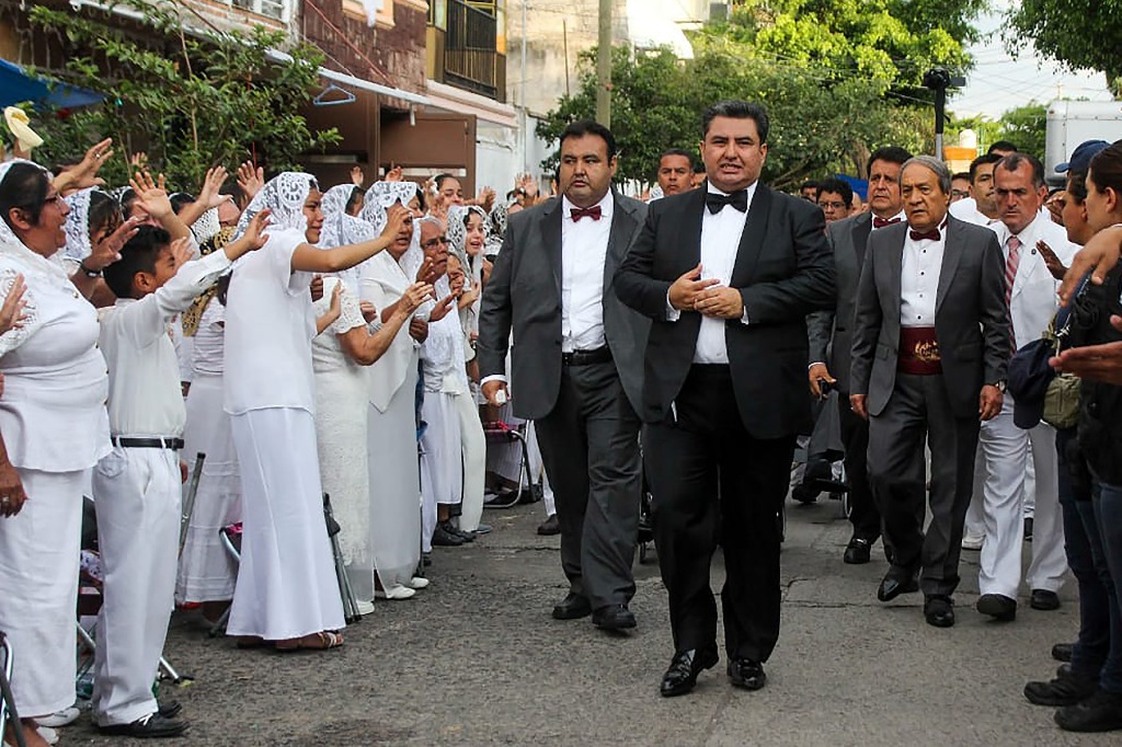 Maullidos Urbanos: Una iglesia en crisis