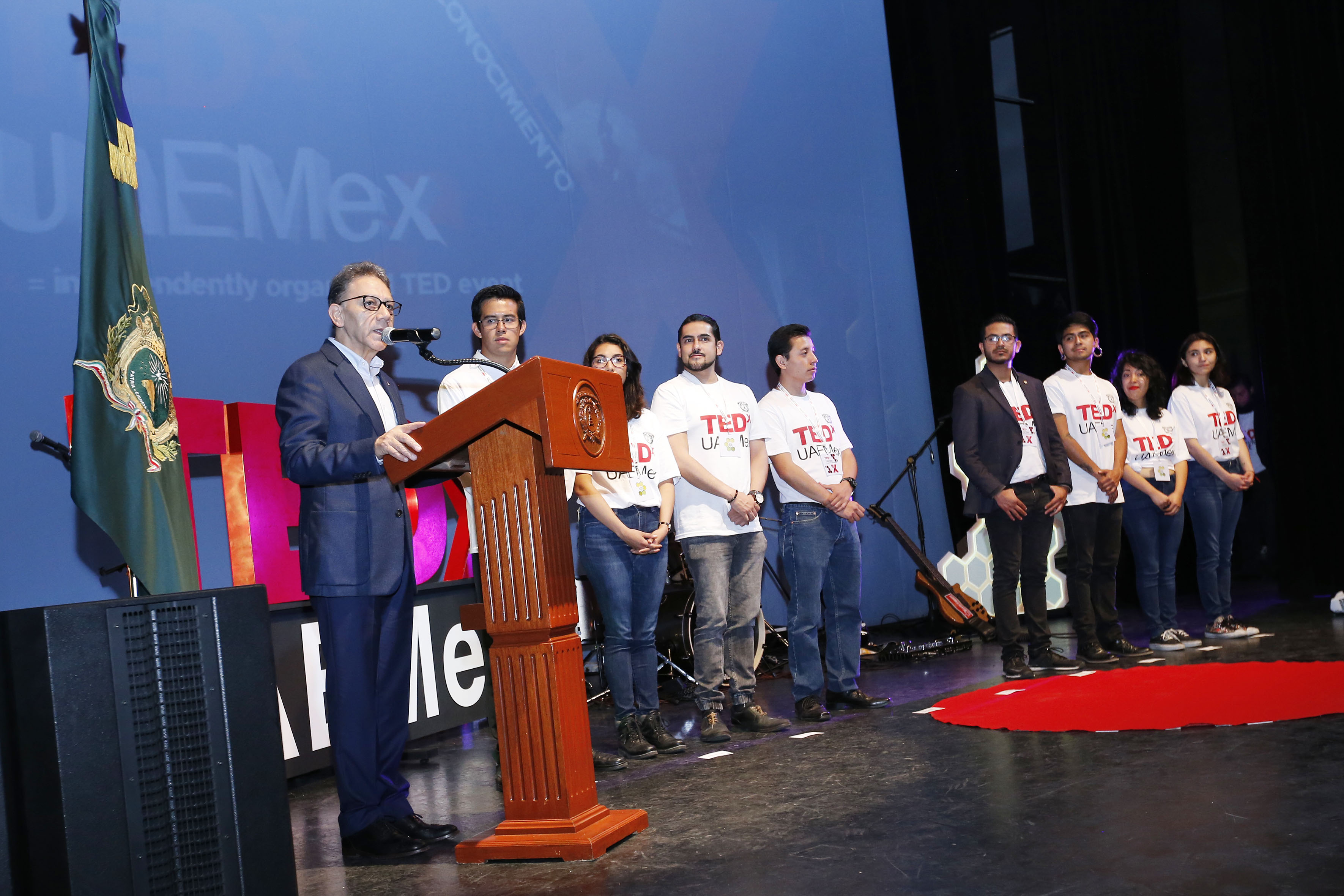 Estudiantes de la UAEM realizaron el ciclo de conferencias TEDx UAEMéx “La miel del conocimiento”