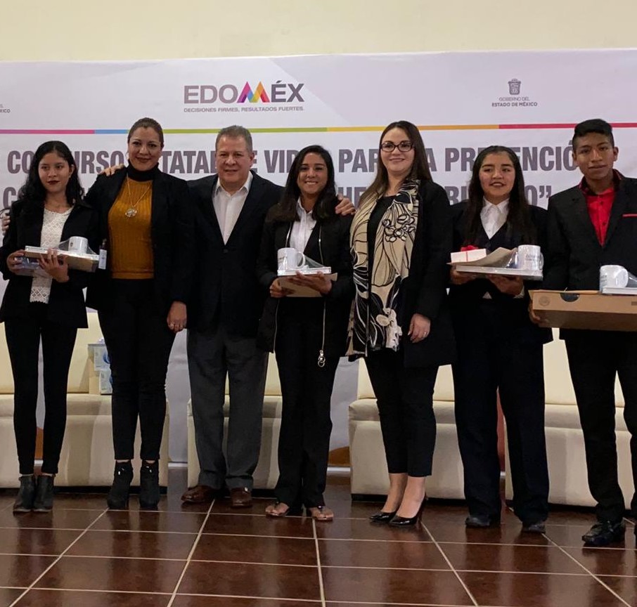 PREMIAN A JÓVENES PARTICIPANTES  DEL CONCURSO DE VIDEO CONTRA LAS ADICCIONES