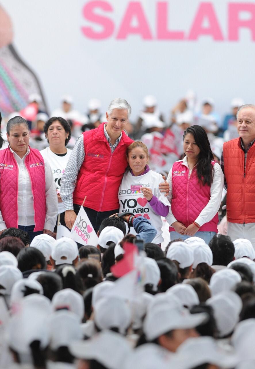 ENTREGA ALFREDO DEL MAZO 7 MIL 500 NUEVAS TARJETAS DEL SALARIO ROSA