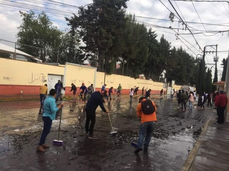 AYUNTAMIENTO, COMERCIANTES Y EMPRESARIOS DE METEPEC, UNEN ESFUERZOS CONTRA COVID-19