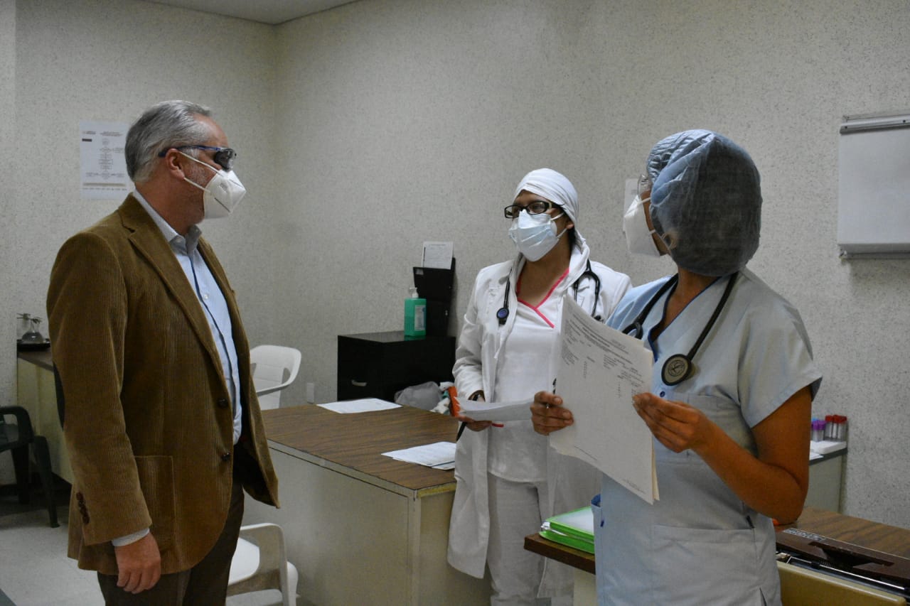 Dr. Gabriel O´Shea Cuevas Visita Hospital 6