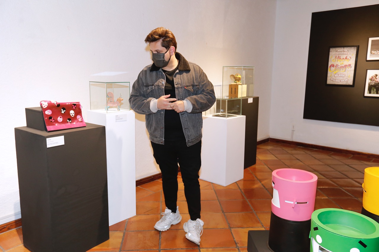 Exhibe la UAEM “Imaginarios populares en el diseño universitario”