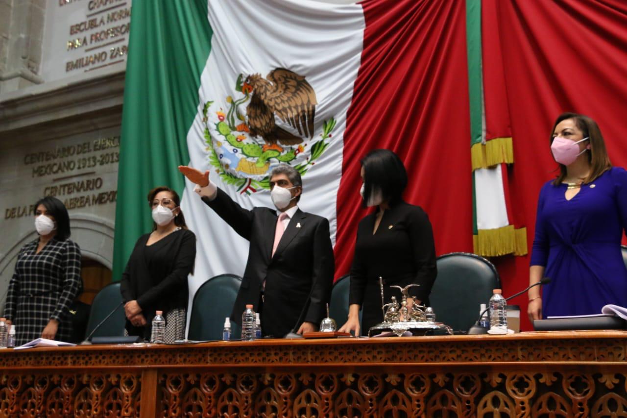 Inicia el Secretario General de Gobierno la Glosa del Informe ante la Legislatura.