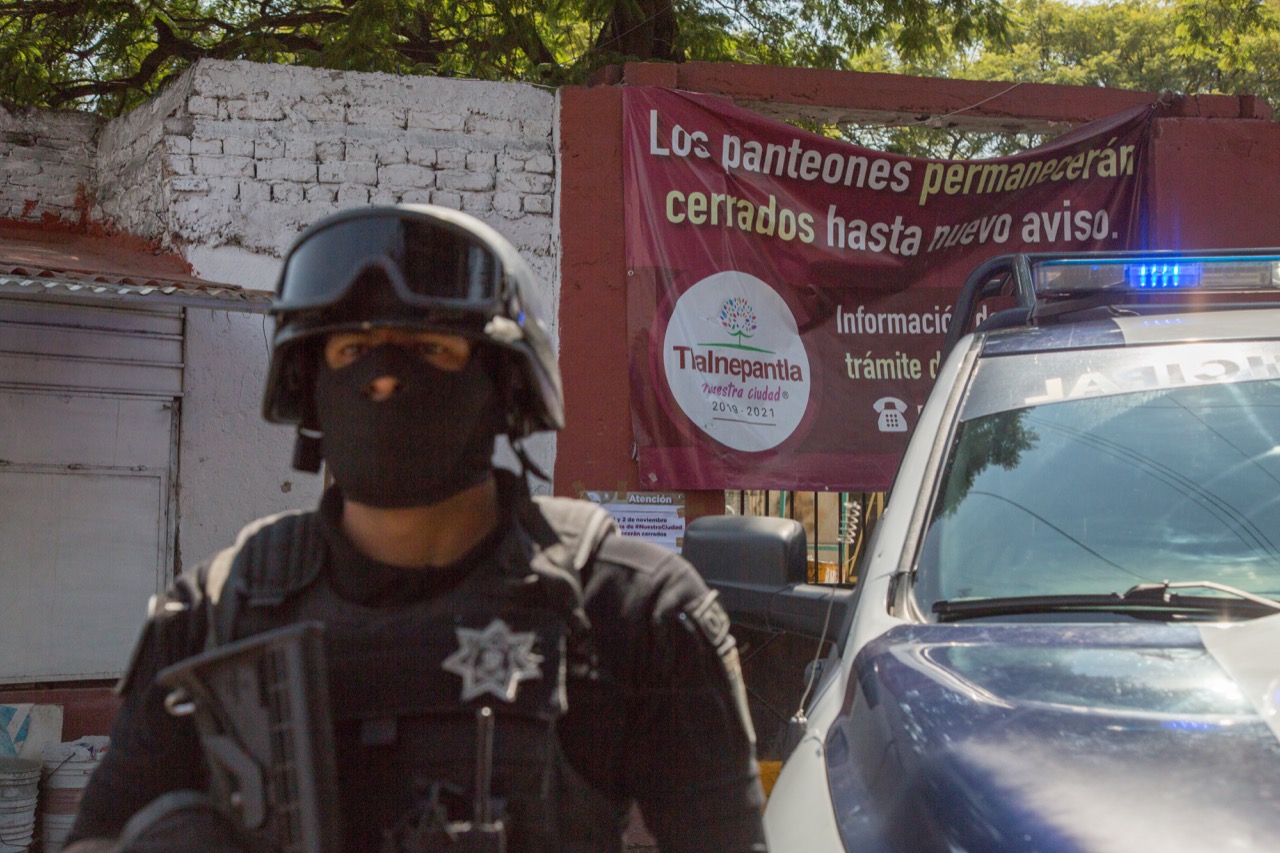 Realiza Tlalnepantla operativos para evitar concentración en panteones