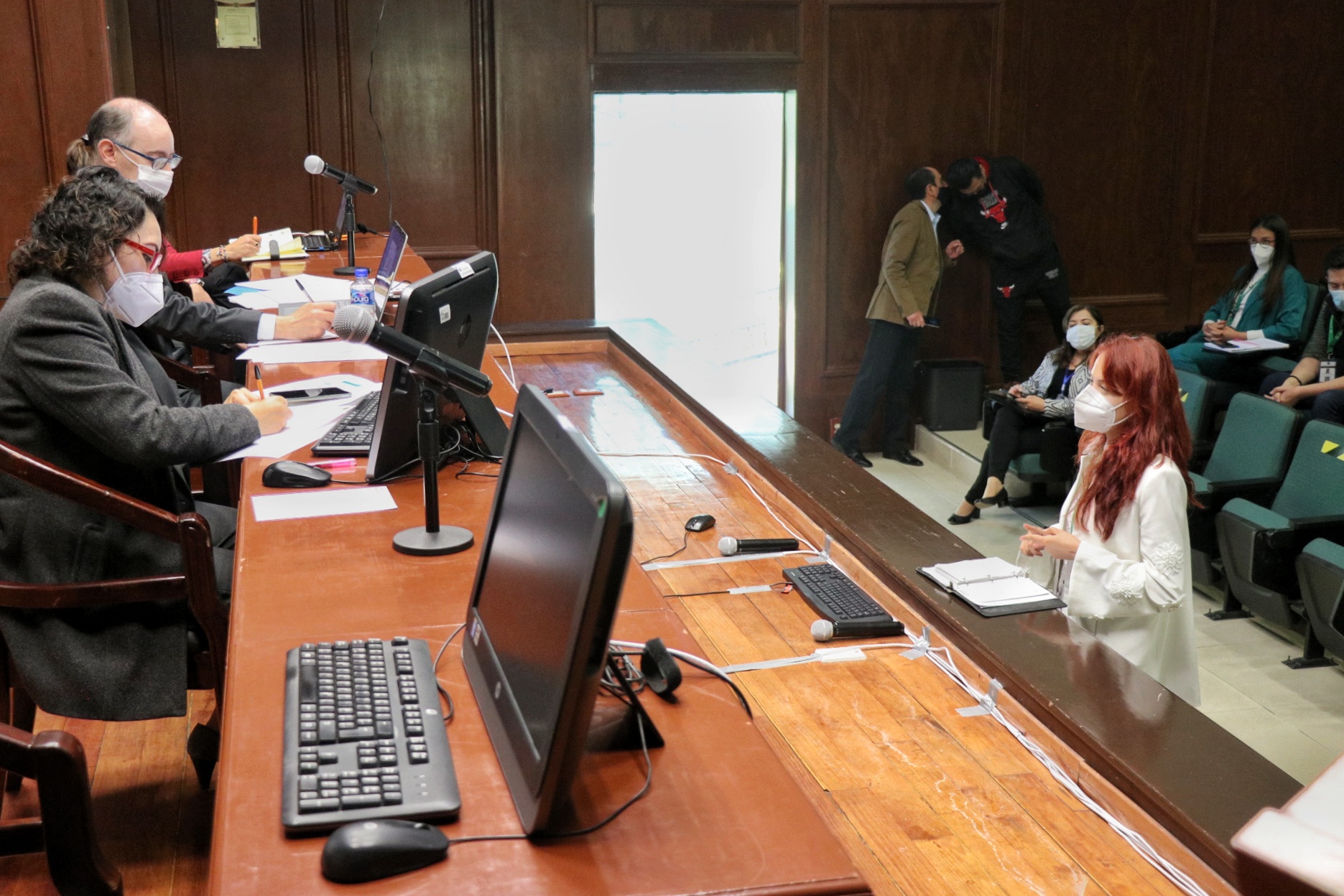 LA MUJER, INDISPENSABLE PARA LA BUENA MARCHA DE LA UAEM: DR. CARLOS BARRERA DÍAZ