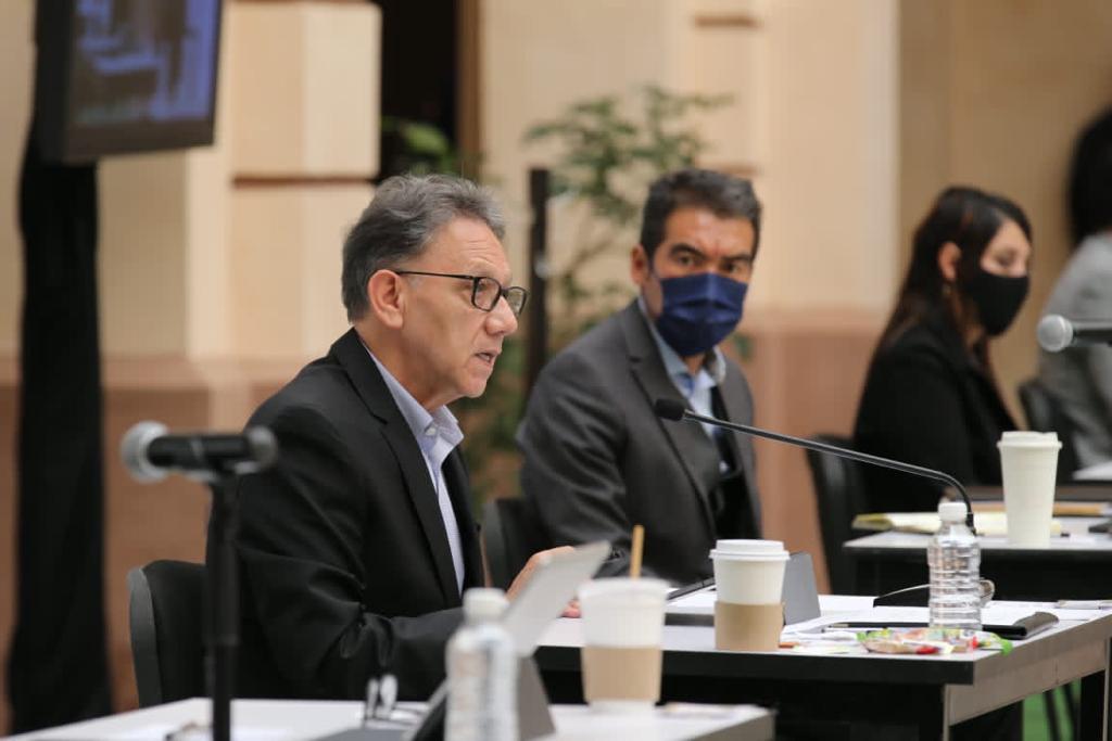 EL RECTOR DE LA UAEM, ALFREDO BARRERA, PRESENTÓ EL LIBRO «AUTONOMÍA: LEGADO Y FUTURO»