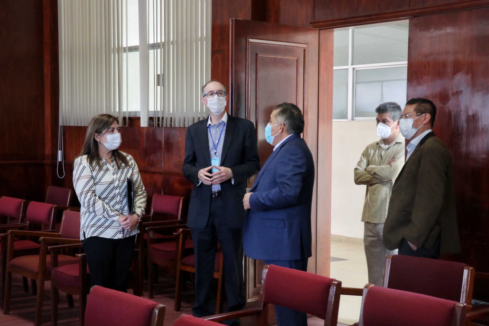 RENOVACIÓN DE CURRÍCULO DEL BACHILLERATO UNIVERSITARIO EN CONCORDANCIA CON EL CONTEXTO ACTUAL