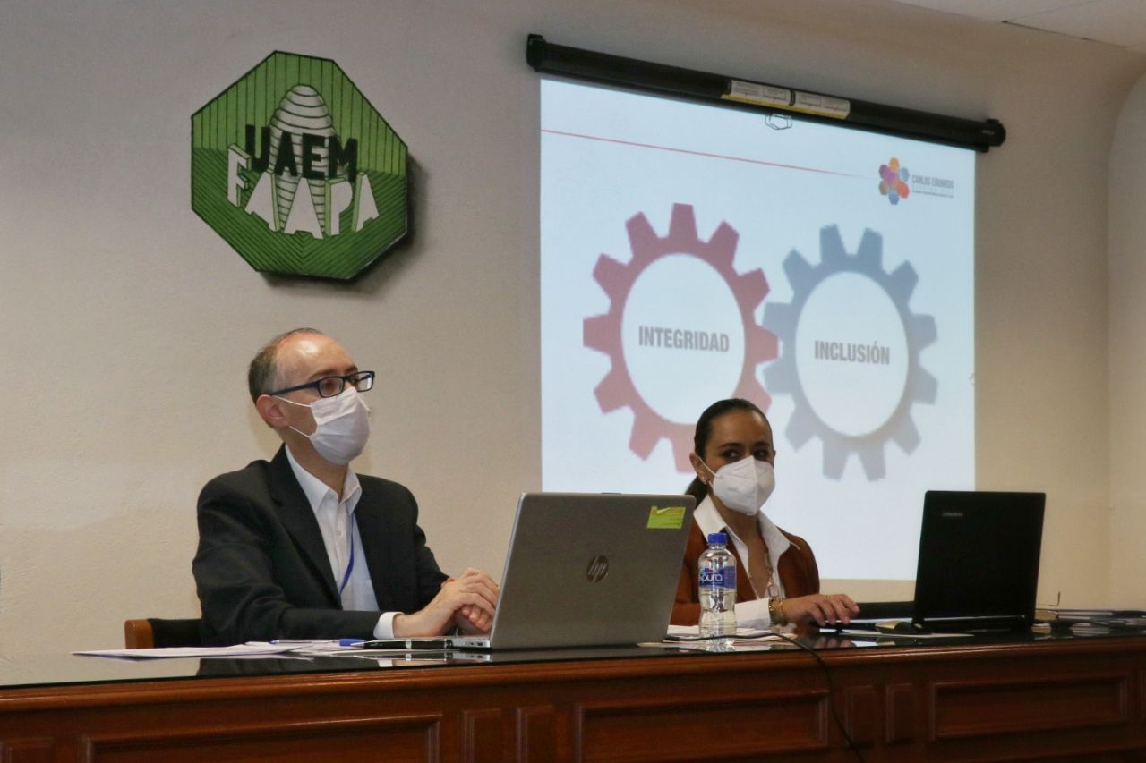 Ante la representación del sindicato de Académicos de la UAEM, El aspirante a Rector de la UAEM presentó sus propuestas para ellos. FAAPA 2