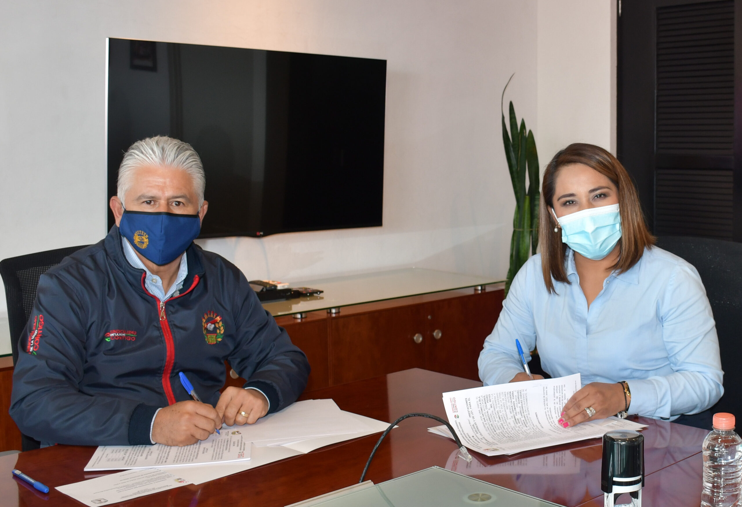 SUTEYM FIRMA CONVENIOS DE SALARIO Y PRESTACIONES CON CEPANAF Y SAN ANTONIO LA ISLA