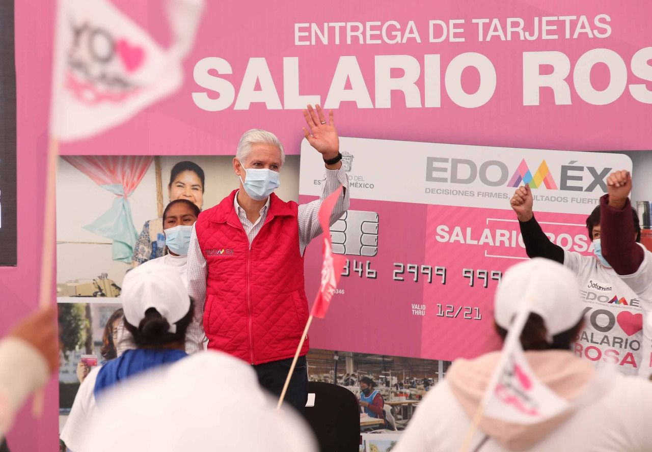 Alfredo del mazo entrega otras 4 mil tarjetas Salario Rosa en san Felipe del Progreso. 5 de agosto de 2021