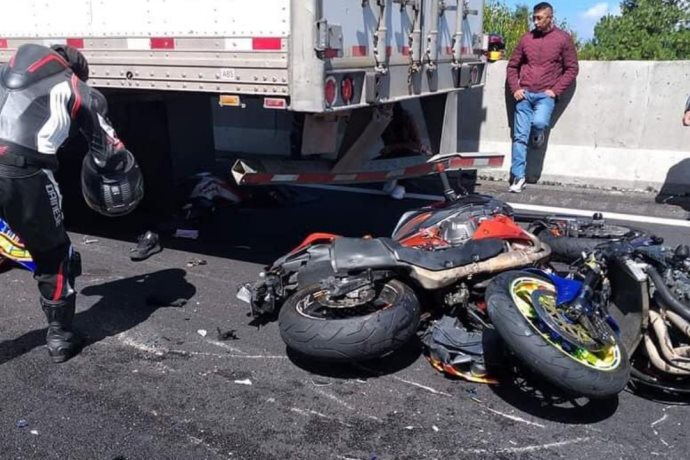 Maullidos Urbanos / Motociclista, en riesgo