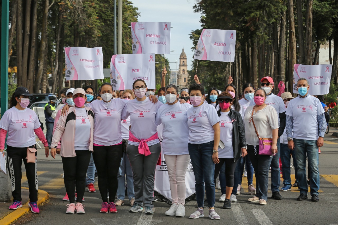 Concientizar sobre la importancia de las medidas preventivas, fue el objetivo de la Caminata contra el Cáncer de Mama. 2021-10-24 at 2.12.35 PM