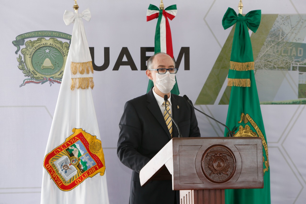 EL RECTOR CARLOS EDUARDO BARRERA REFRENDÓ EL COMPROMISO DE ESCUCHAR Y ATENDER A LA COMUNIDAD UNIVERSITARIA