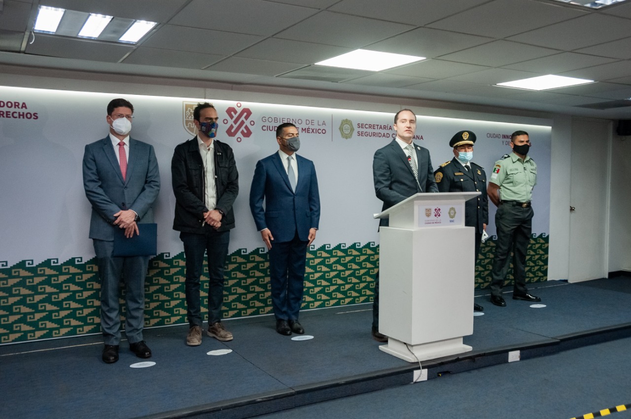 Conferencia de prensa conjunta de los titulares de Seguridad Pública del Estado de México y CDMX