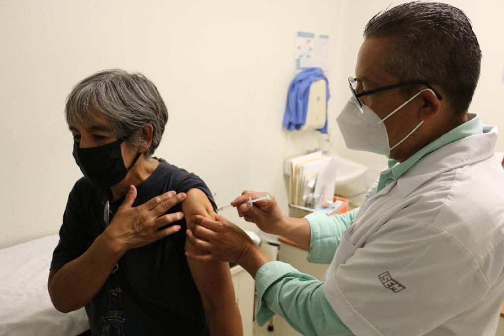 REPORTAN AVANCE DE 93 POR CIENTO EN LA VACUNACIÓN CONTRA INFLUENZA