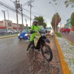 Granizada ern Metepec.- Elementos del Grupo Tlanchana efectuaron recorridos para destapar coladeras y reportar inundaciones.