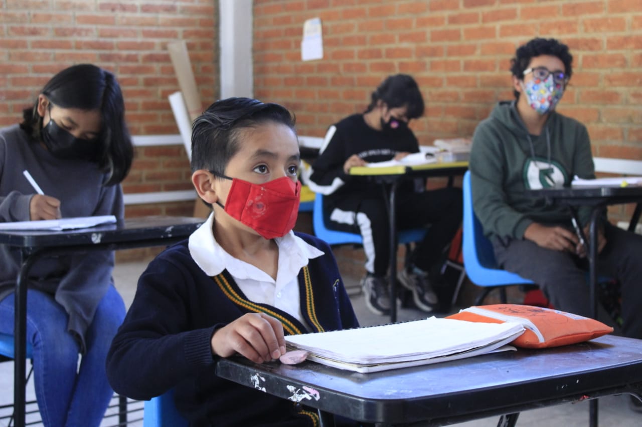 AUMENTA LA PERMANENCIA DE ESTUDIANTES EN EL SISTEMA EDUCATIVO ESTATAL, CON EL PROGRAMA “LA ESCUELA CUENTA CONTIGO”