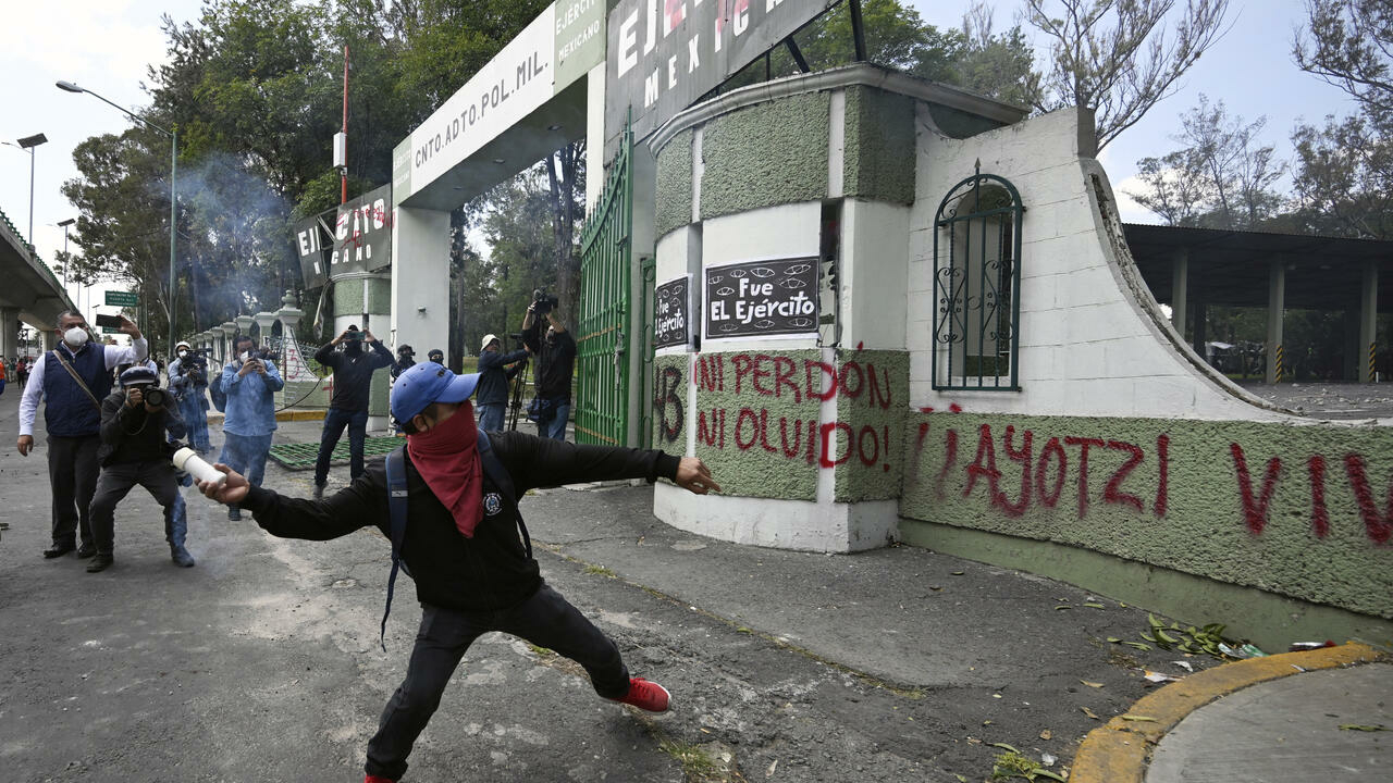 MEXICO - STUDENTS - CLASHES