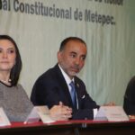 El Presidente Municipal de Metepec, quien acudió con su esposa, Iraí Albarrán Segura, a la sesión Solemne de la SOMEGEM,