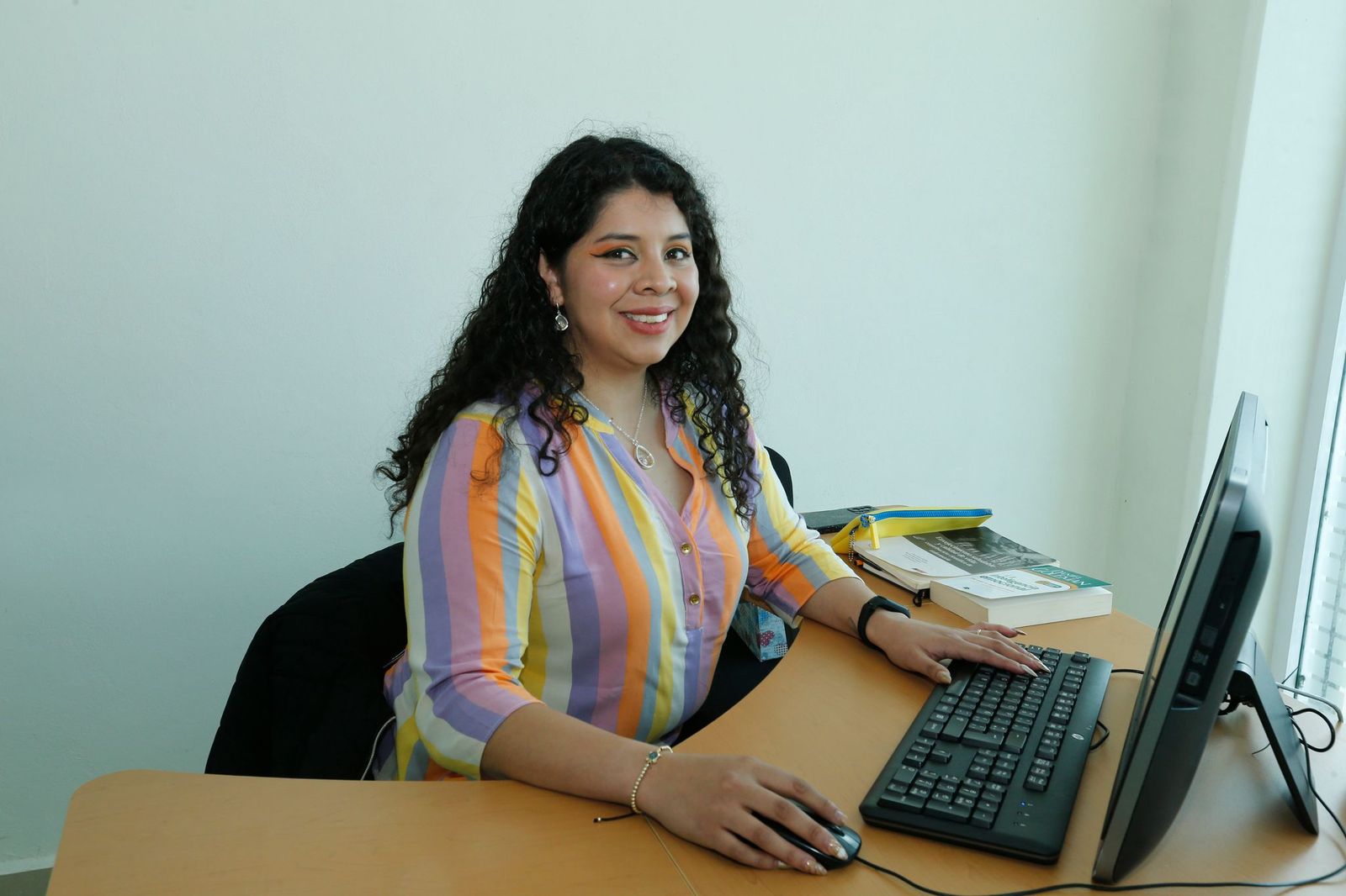 Su prioridad, atender y cuidar a los adultos mayores, comenta la gerontóloga Melissa Sánchez.