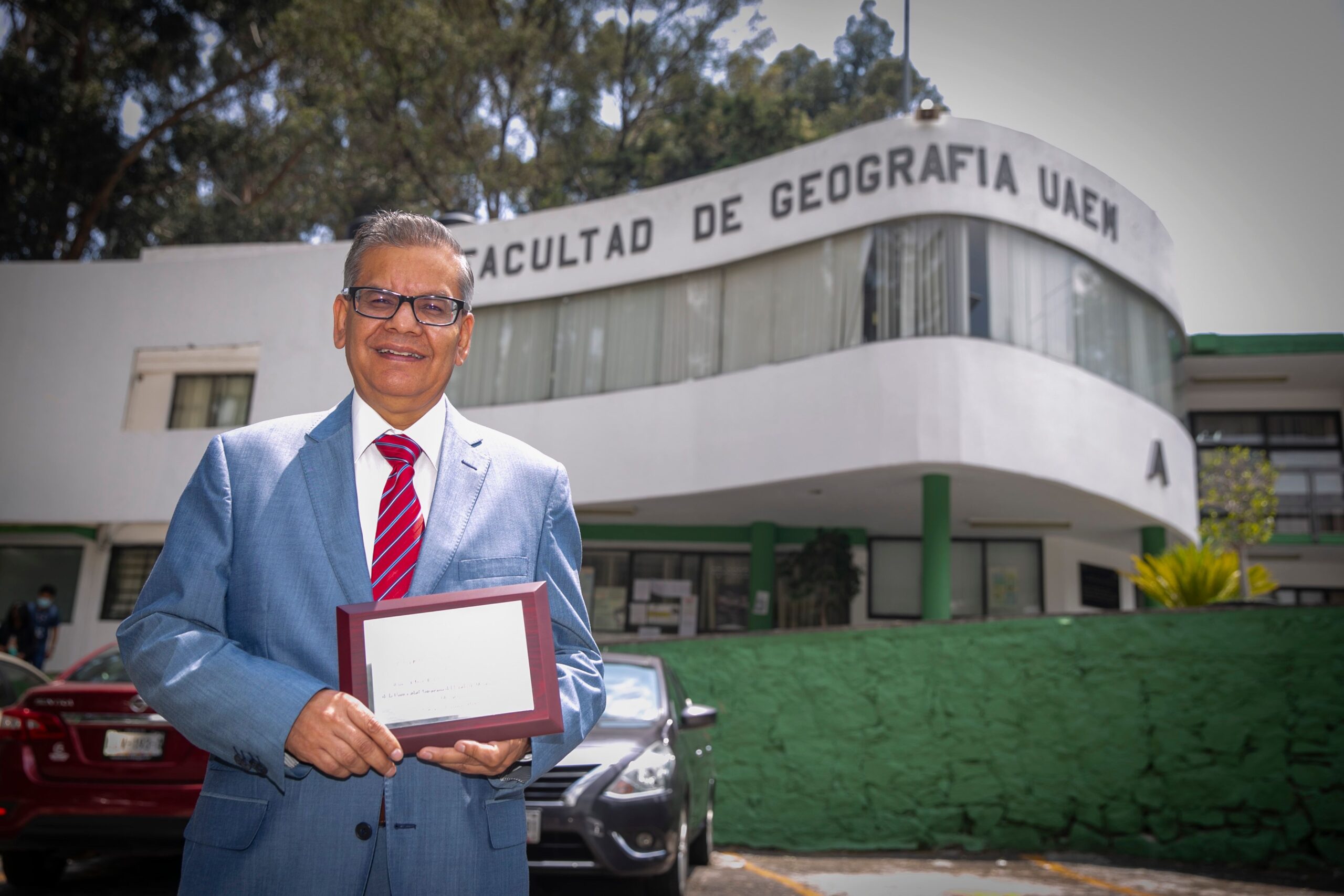 Noel Pineda Jaimez, profesor e investigador de la UAEMéx, recibió el Premio CONFIBSIG 2023