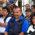 Los vecinos de la calle Echegaray dieron fe de que el alcalde concluyó el bacheo a que se comprometió.