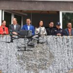 Desde el balcón de la presidencia municipal de Metepec, presenciaron el desfile, el alcalde Fernando Flores, la presidenta del DIF, Iraí Albarrán y miembros del ayuntamiento.