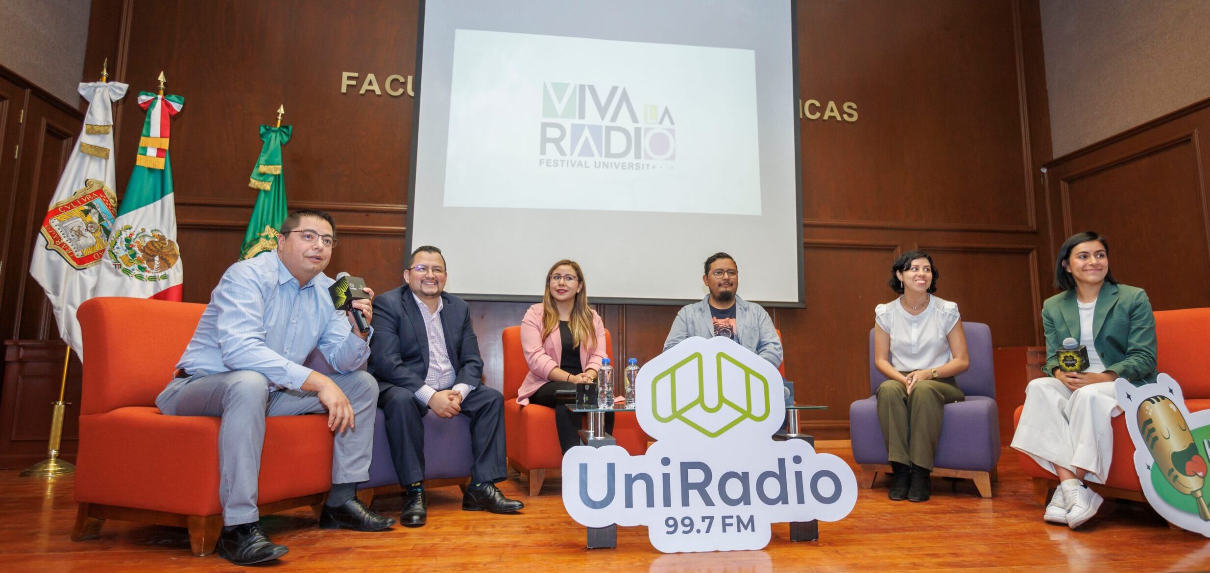 Con motivo del Día Internacional de la Radio, llevó a cabo el Festival Universitario “Viva la Radio” en la Facultad de Ciencias Políticas y Sociales (FCPyS).