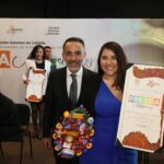 En la Sesión solemne de Cabildo se entregaron reconocimientos y se conmemoró el CLXXV Aniversario de la Villa de Metepec.