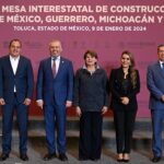Gobernadores del Estado de México, GUerrero, Michoacán y morelos, y el subsecretario de Seguridad.