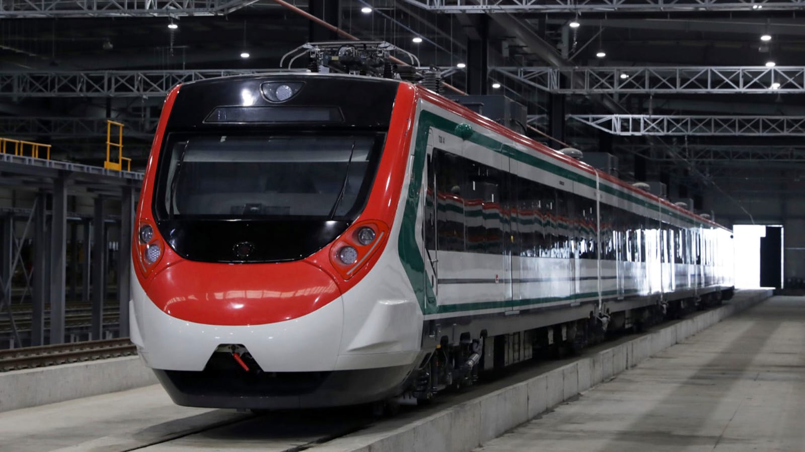 Tren Interurbano Zinacantepec - CD. de México.