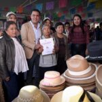 Recorrido Feria de Almoloya de Juárez 2024. En un municipio preponderantemente agropecuario, no podían faltar los sombreros para las faenasdel campo.