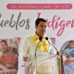 En Almoloya de Juáez, presidió la ceremonia del Día Internacional de los Pueblos Indígenas el president municipal Óscar Sánchez García.