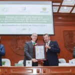 Recibe el Rector Alfredo Barrera el certificado Nivel Oro de la Norma Mexicana en Igualdad Laboral