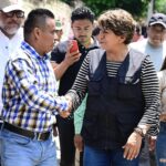 En su recorrido por calles de Tejupilco, la gobernadora Delfina Gómez escuchó directamente las peticiones de la ciudadanía.