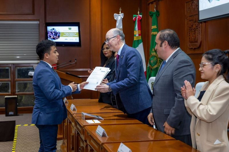 🪙📜 Reconoce la UAEMéx a su comunidad estudiantil con estímulos y apoyos institucionales