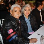 Parejas de todas las edades acudieron a festejar en el centro de Metepec el Día del Amor y la Amistad.