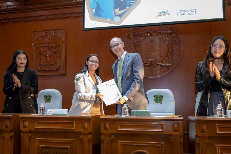 📜🏵️ La  UAEMéx reconoce el desempeño académico de su comunidad universitari