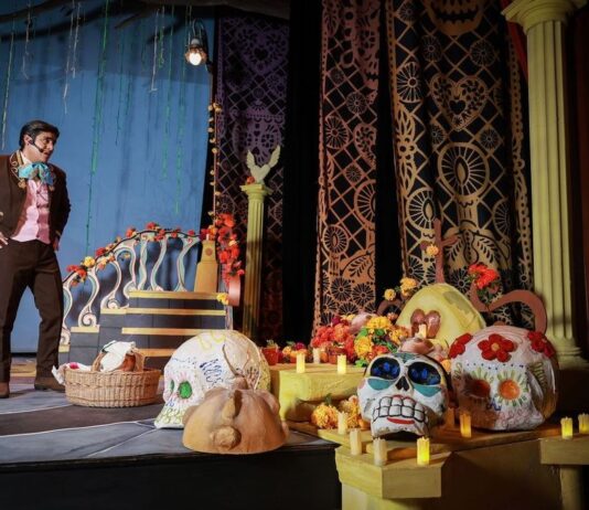 🟢🟡 «Panteón de Amores», una celebración escénica del Día de Muertos en la UAEMéx