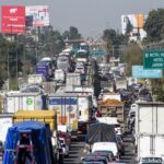 Caos por bloqueos en carreteras / Maullidos Urbanos