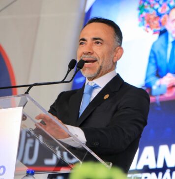 LA UNIDAD ES UNA CONDICIÓN; SE CUMPLE PARA EL AVANCE DEL MUNICIPIO DE METEPEC; FERNANDO FLORES FERNÁNDEZ