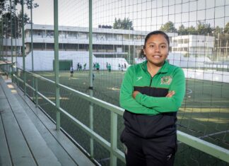 Del fútbol bardas al frontball: la ruta ganadora de Kika Mondragón, egresada de la UAEMéx
